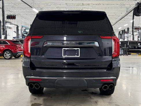 Used 2023 GMC Yukon XL Denali Ultimate AWD/4WD image 9