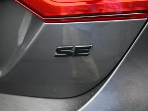 Used 2023 Toyota Camry SE w/ Convenience Package FWD image 12