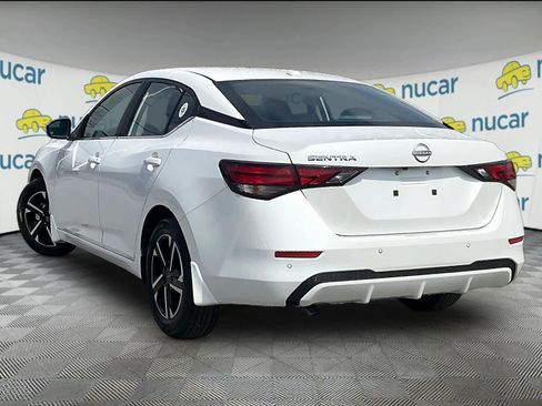 Certified 2025 Nissan Sentra SV image 4