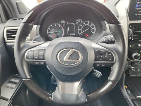 Used 2023 Lexus GX 460 Premium w/ Premium Package AWD/4WD image 9
