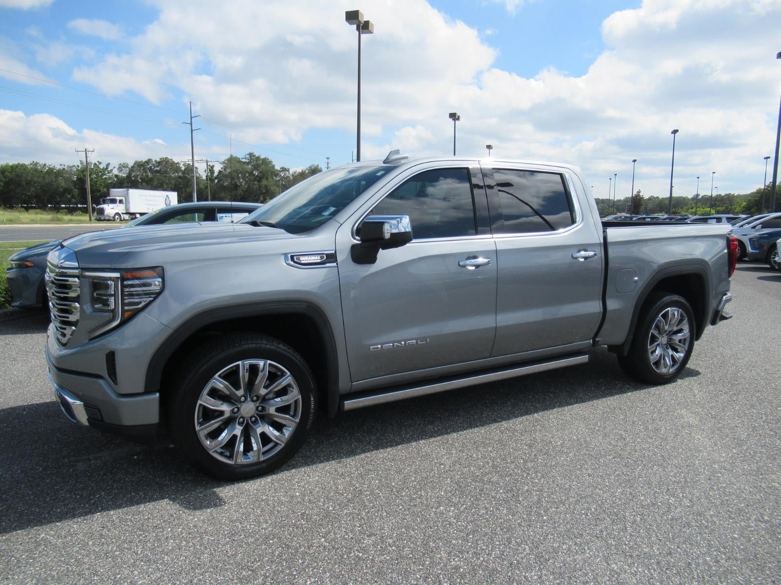 Used 2025 GMC Sierra 1500 Denali w/ Denali Reserve Package AWD/4WD image 4