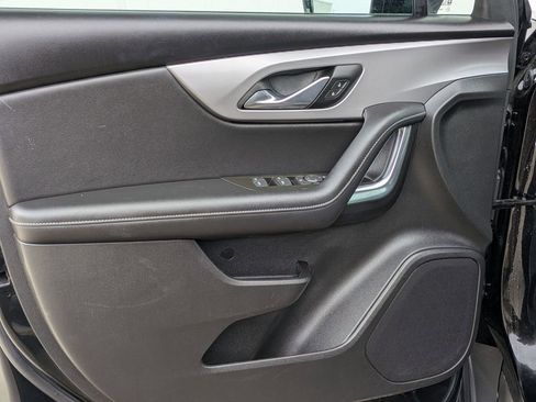 Used 2025 Chevrolet Blazer LT image 11