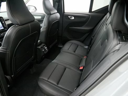 New 2026 Volvo XC40 B5 Plus w/ Protection Package Premier AWD/4WD image 21