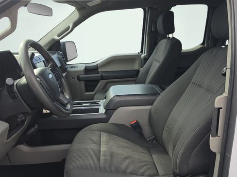 Used 2018 Ford F150 XL w/ Equipment Group 101A Mid AWD/4WD image 19