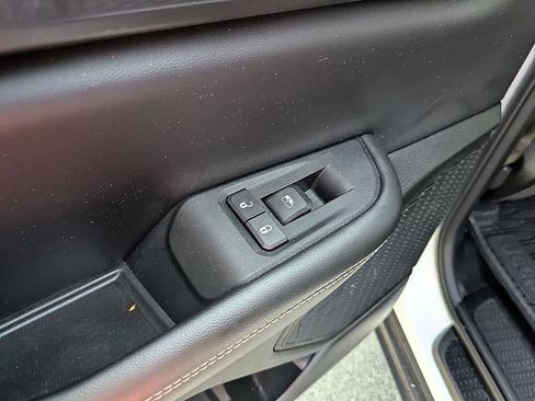 Used 2024 Jeep Grand Cherokee L Altitude image 29