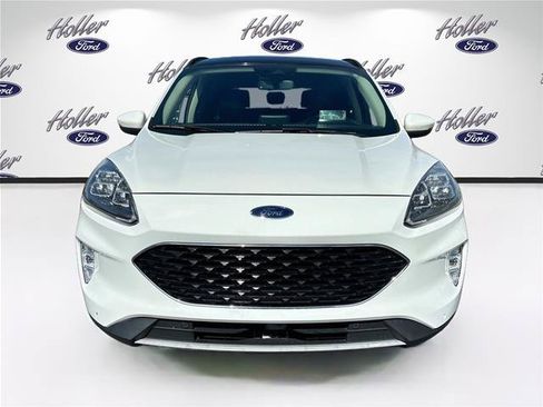 Certified 2020 Ford Escape Titanium AWD/4WD image 2