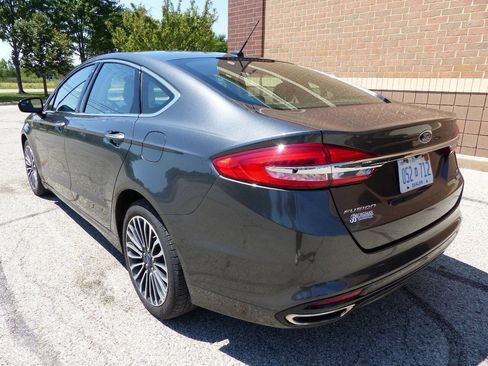 Used 2017 Ford Fusion SE AWD/4WD image 7