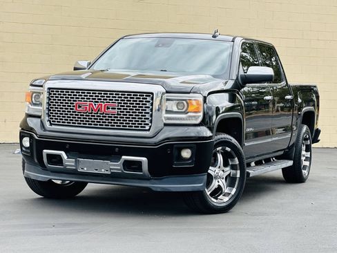 Used 2015 GMC Sierra 1500 Denali w/ Driver Alert Package AWD/4WD image 2
