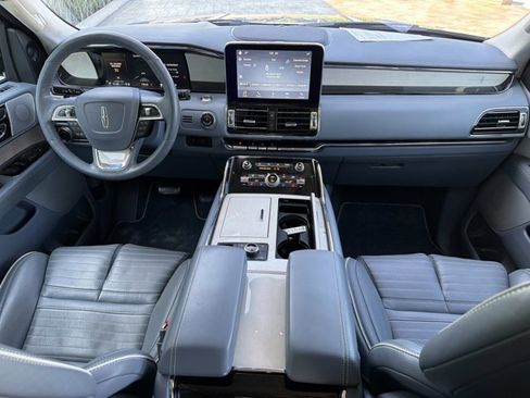 Used 2019 Lincoln Navigator Black Label w/ Cargo Package AWD/4WD image 25