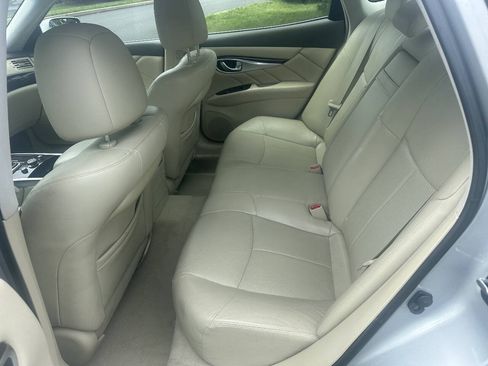 Used 2011 INFINITI M37 x w/ Premium Pkg AWD/4WD image 11