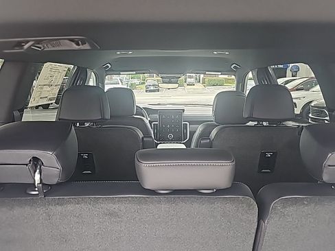 New 2026 GMC Acadia Elevation w/ Super Cruise Package image 8