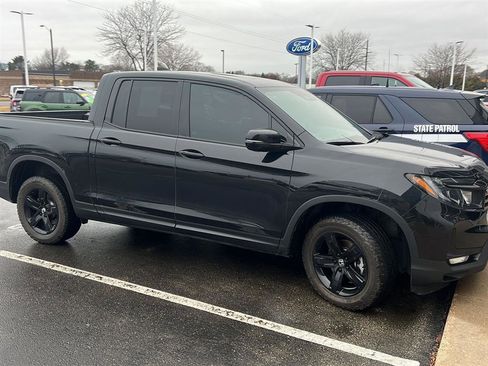 Used 2023 Honda Ridgeline Black Edition image 2