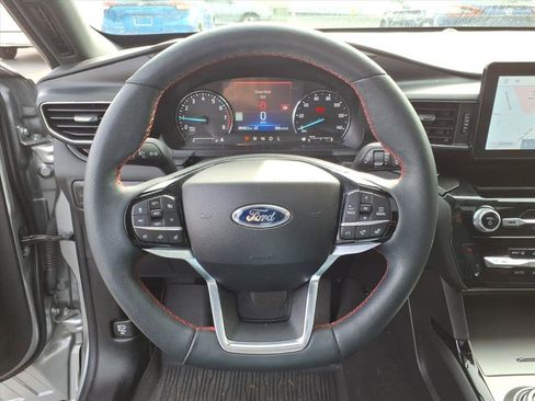 Used 2024 Ford Explorer ST-Line w/ Class IV Trailer Tow Package image 22