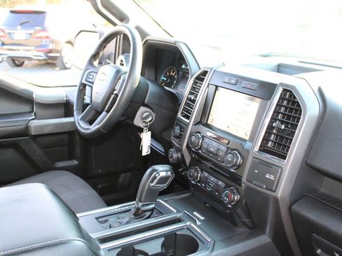 Used 2016 Ford F150 XLT w/ Equipment Group 302A Luxury image 12