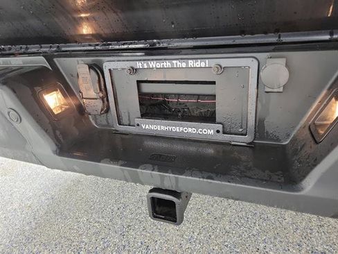 Used 2024 Ford F150 Lariat w/ Equipment Group 502A High image 10