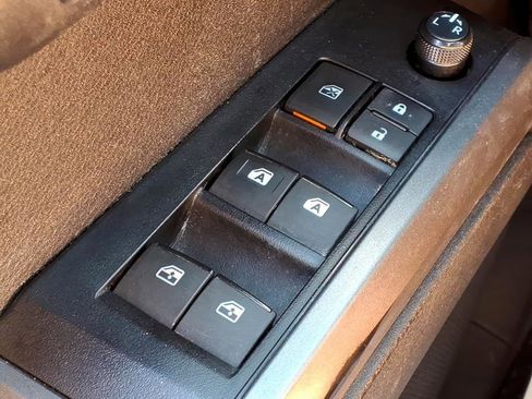 Certified 2023 Toyota Tacoma TRD Off-Road image 18