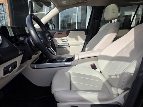 Certified 2022 Mercedes-Benz GLB 250 4MATIC image 21