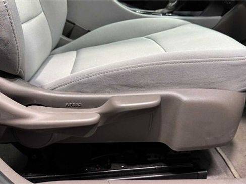 Used 2020 Chevrolet Malibu LT image 14