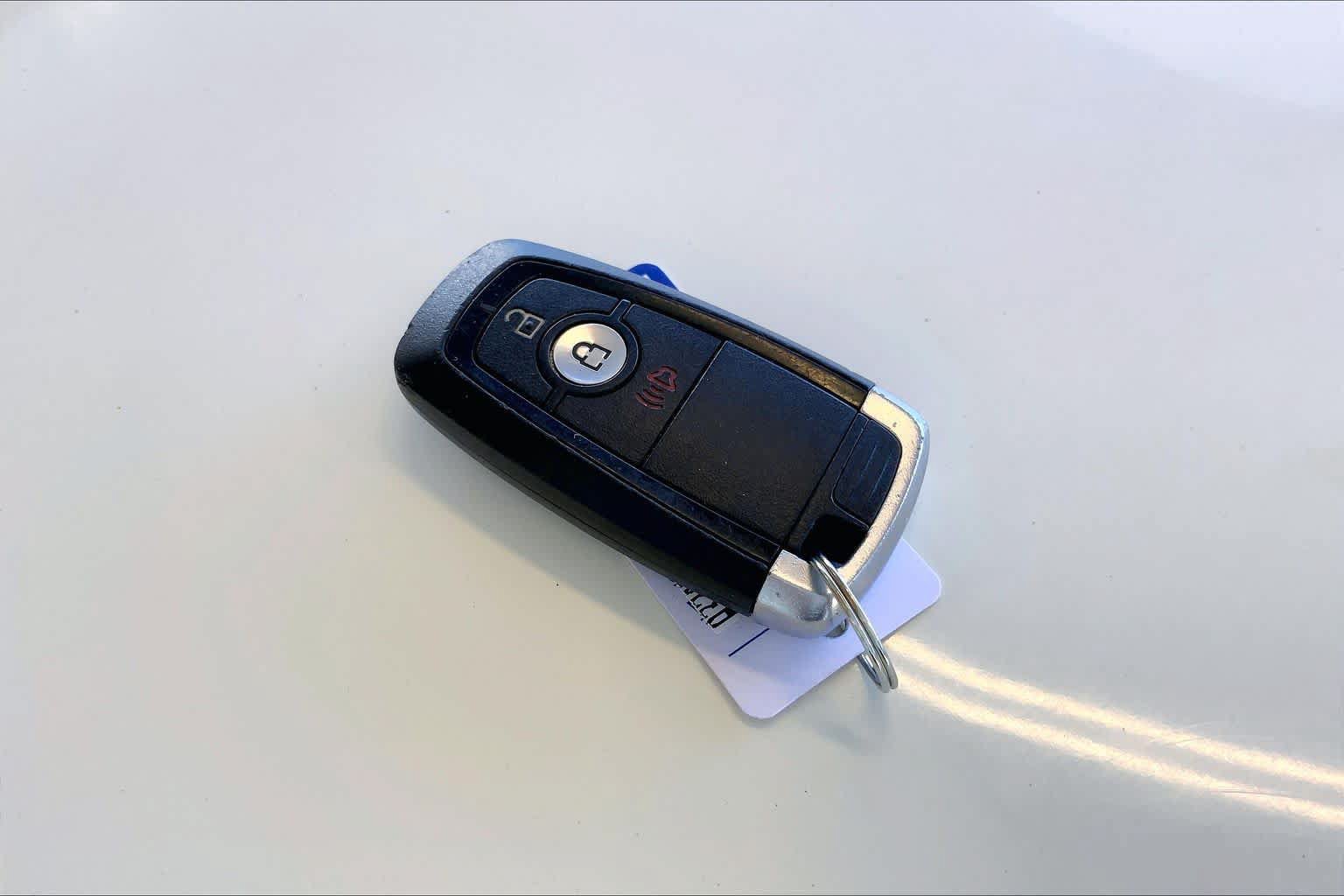 Used 2020 Ford EcoSport Titanium FWD image 19