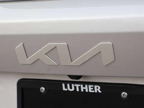 Used 2023 Kia Sorento EX image 19