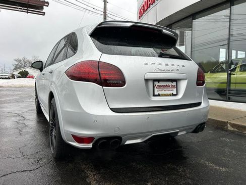 Used 2013 Porsche Cayenne GTS image 8