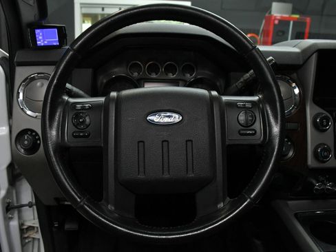 Used 2014 Ford F350 Lariat w/ Lariat Interior Package AWD/4WD image 20