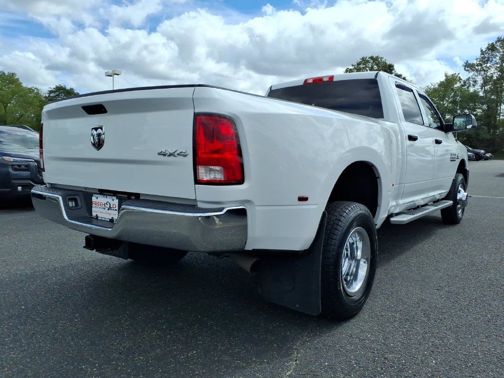 Used 2018 RAM 3500 Tradesman w/ Chrome Appearance Group AWD/4WD image 18