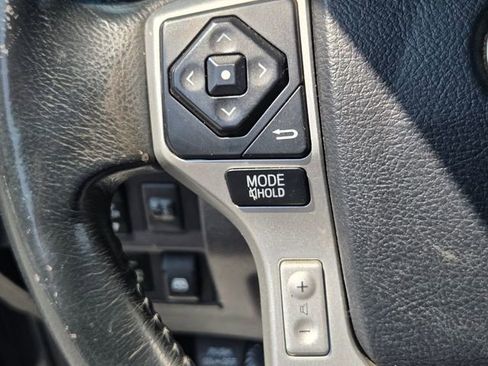 Used 2017 Toyota Tundra Platinum AWD/4WD image 27