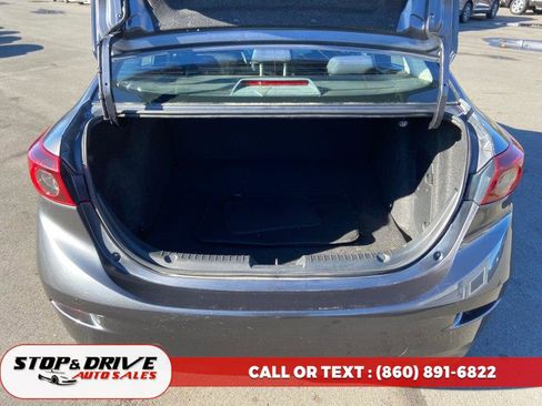 Used 2015 MAZDA MAZDA3 i SV image 19