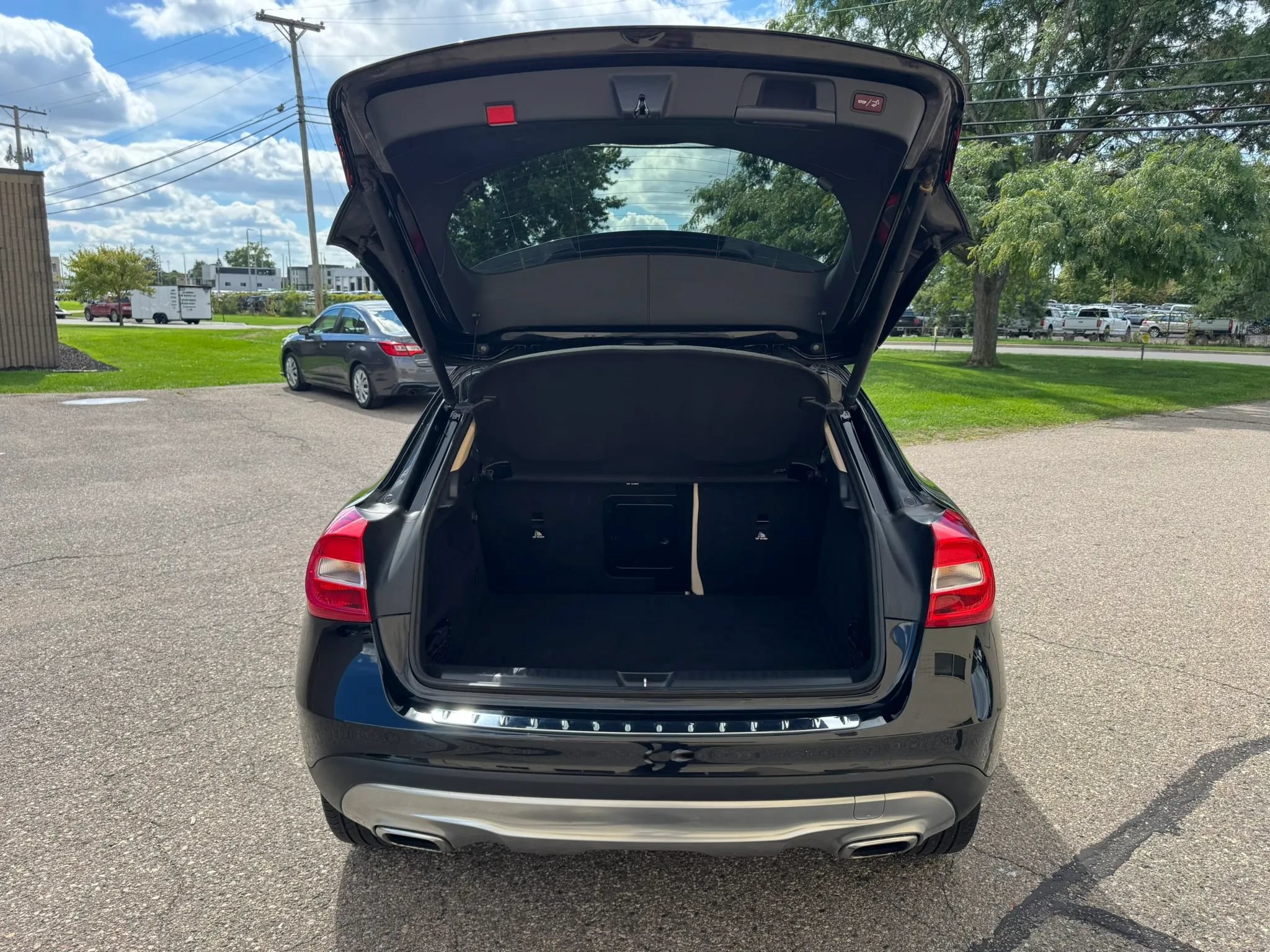 Used 2015 Mercedes-Benz GLA 250 4MATIC image 37