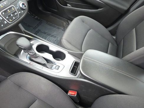 Used 2024 Chevrolet Malibu LT image 29