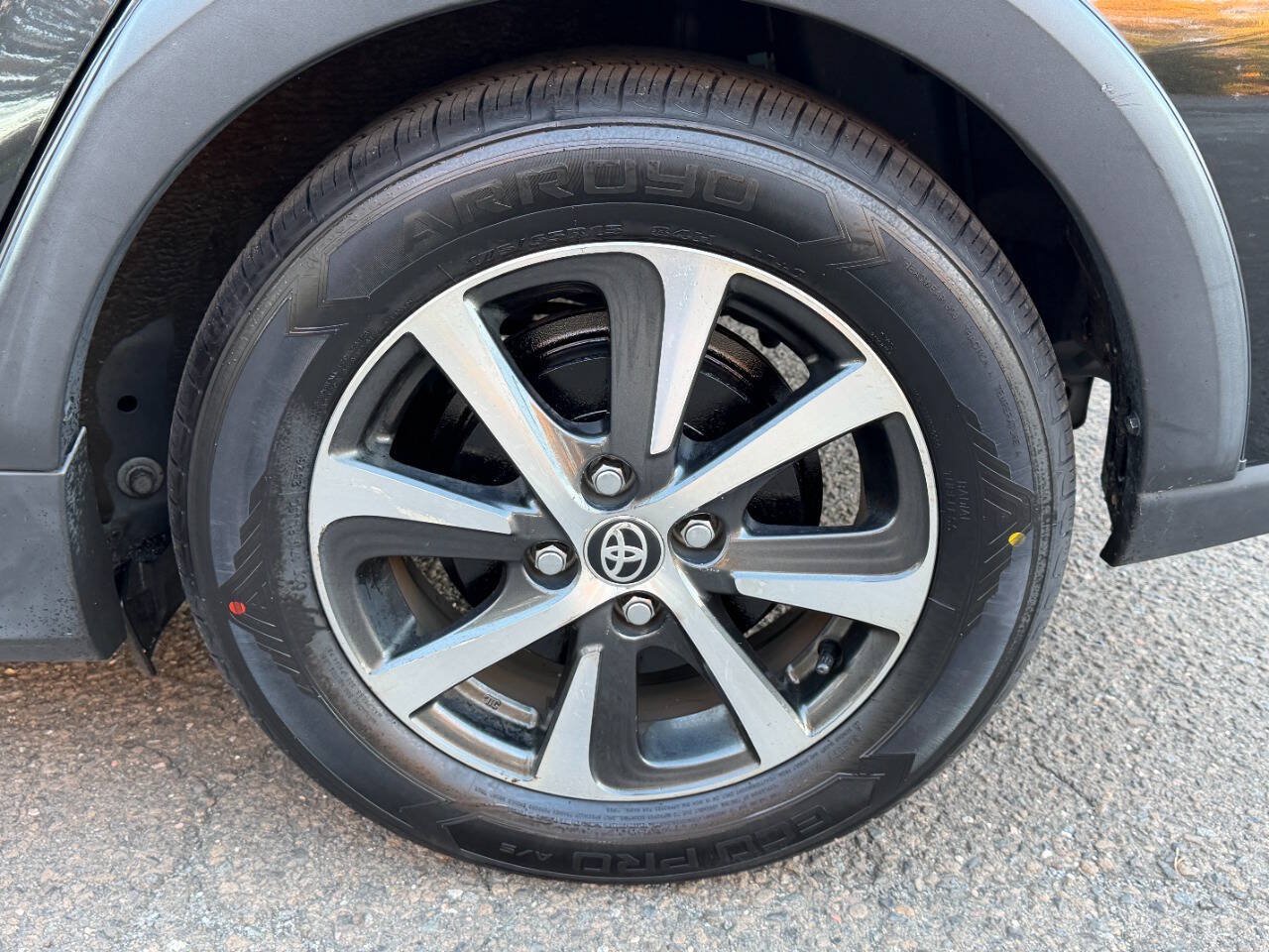 Used 2018 Toyota Prius C Three FWD image 40