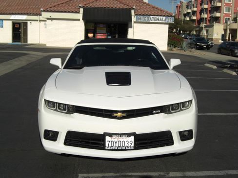 Used 2014 Chevrolet Camaro SS RWD image 3