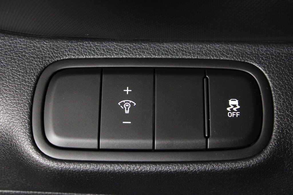 Certified 2026 Hyundai Venue SEL FWD image 24