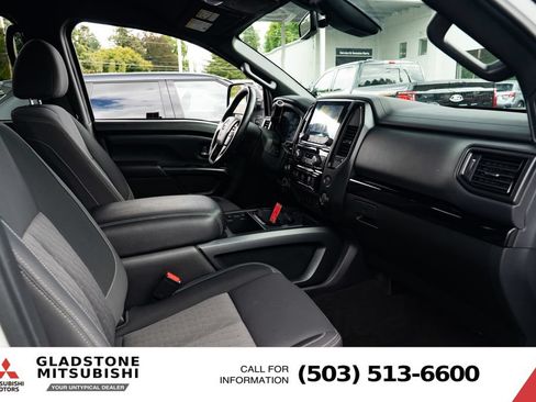 Used 2023 Nissan Titan SV w/ SV Convenience Package AWD/4WD image 29