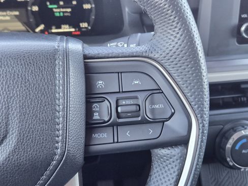 Certified 2025 Toyota Tacoma TRD Off-Road image 29