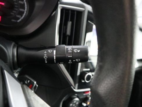 Used 2019 Subaru Crosstrek 2.0i image 25