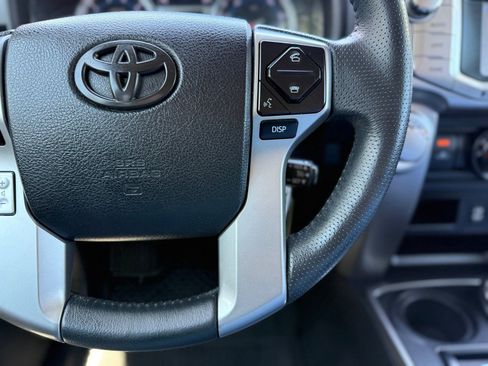 Used 2019 Toyota 4Runner SR5 Premium AWD/4WD image 27