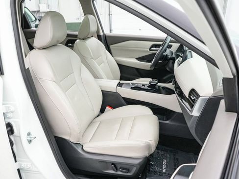 Used 2023 Nissan Rogue SL w/ SL Premium Package image 21