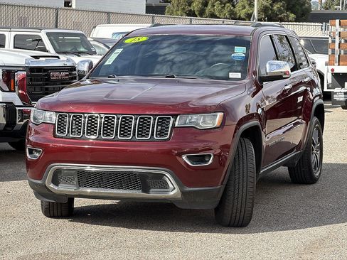 Used 2018 Jeep Grand Cherokee Limited AWD/4WD image 3