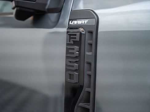 Used 2024 Ford F350 Lariat w/ Lariat Ultimate Package AWD/4WD image 15