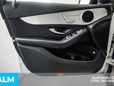 Used 2022 Mercedes-Benz GLC 300 4MATIC Coupe image 46