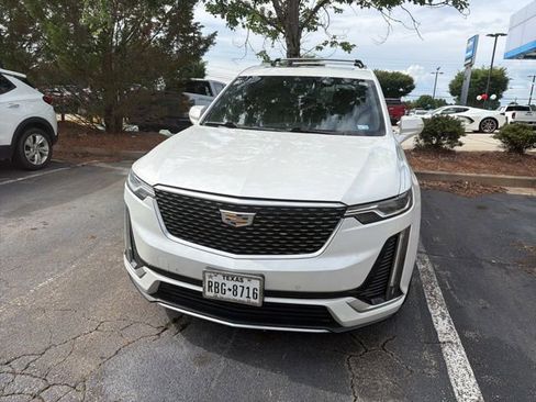 Used 2020 Cadillac XT6 Premium Luxury FWD image 1