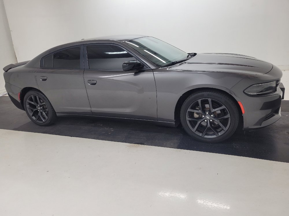 Used 2022 Dodge Charger SXT w/ Blacktop Package RWD image 11