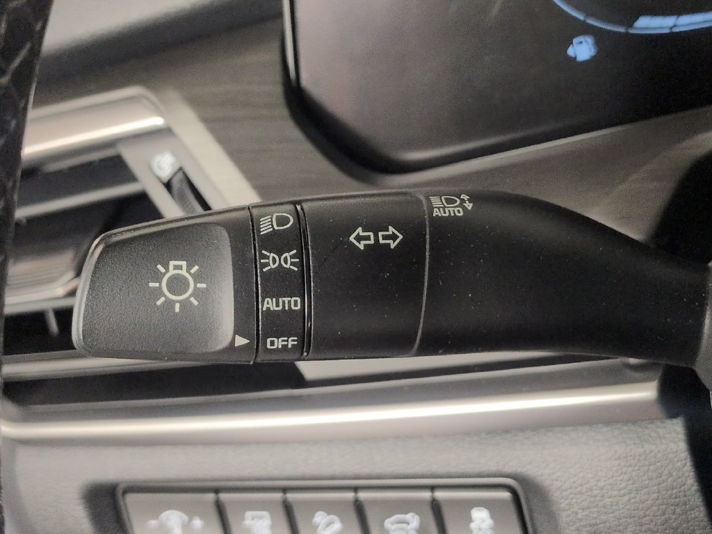 Used 2025 Kia Telluride AWD image 38