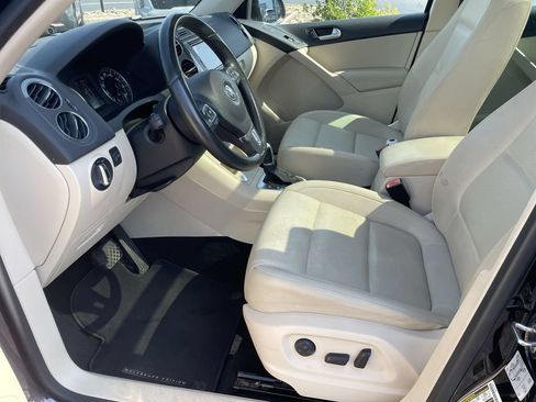 Used 2017 Volkswagen Tiguan Wolfsburg Edition AWD/4WD image 10