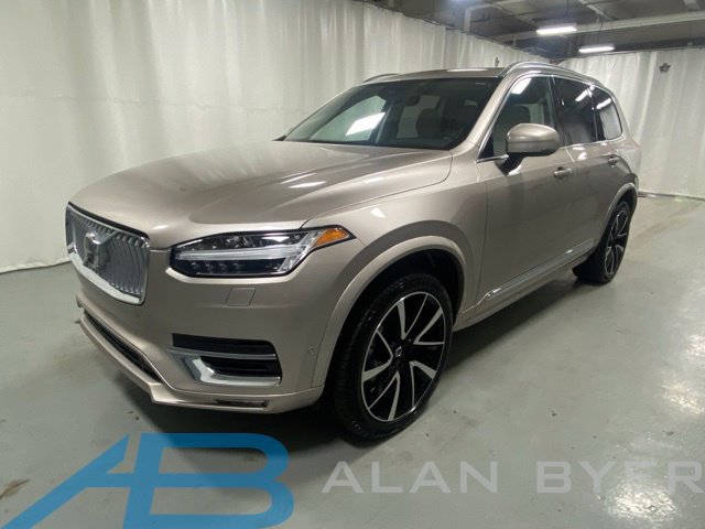 Used 2025 Volvo XC90 B5 Plus w/ Protection Package AWD/4WD image 1