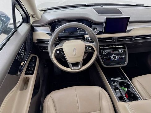 Used 2022 Lincoln Corsair AWD w/ Equipment Group 101A image 22