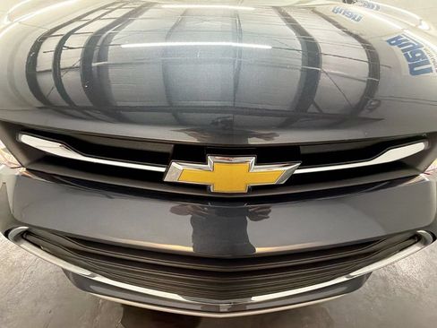 Used 2022 Chevrolet Trax LT w/ LT Convenience Package FWD image 28