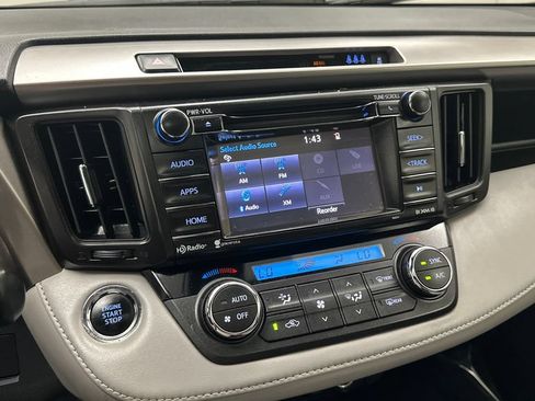 Certified 2018 Toyota RAV4 XLE AWD/4WD image 12